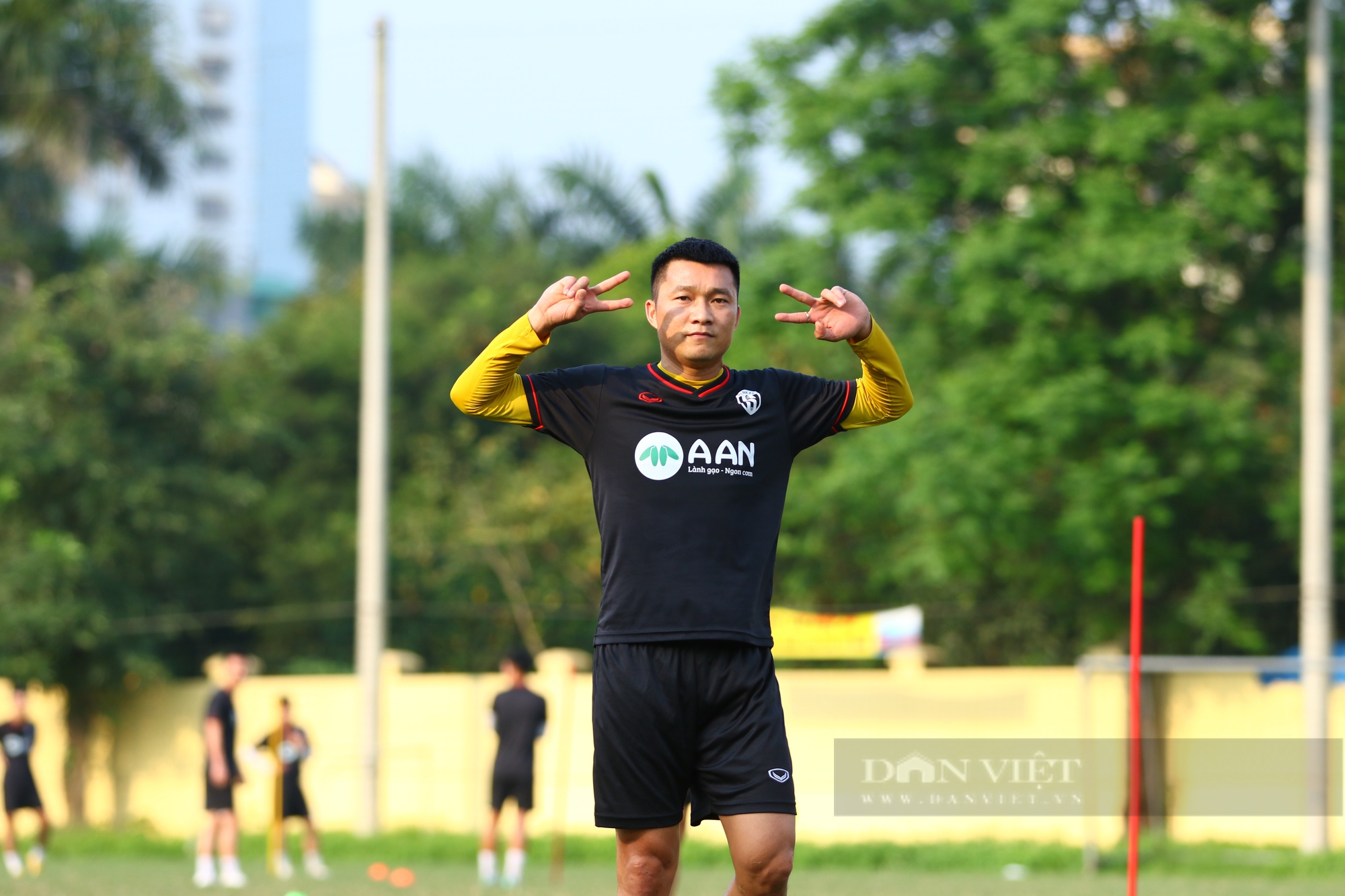 Quế Ngọc Hải, Phan Văn Đức tập luyện trước thềm V.League  - Ảnh 3.