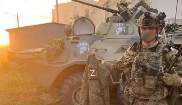 Ukraine chặn bước tiến của quân Nga ở Kharkov, bắn nổ kho đạn 'khủng' của Moscow - Ảnh 1.