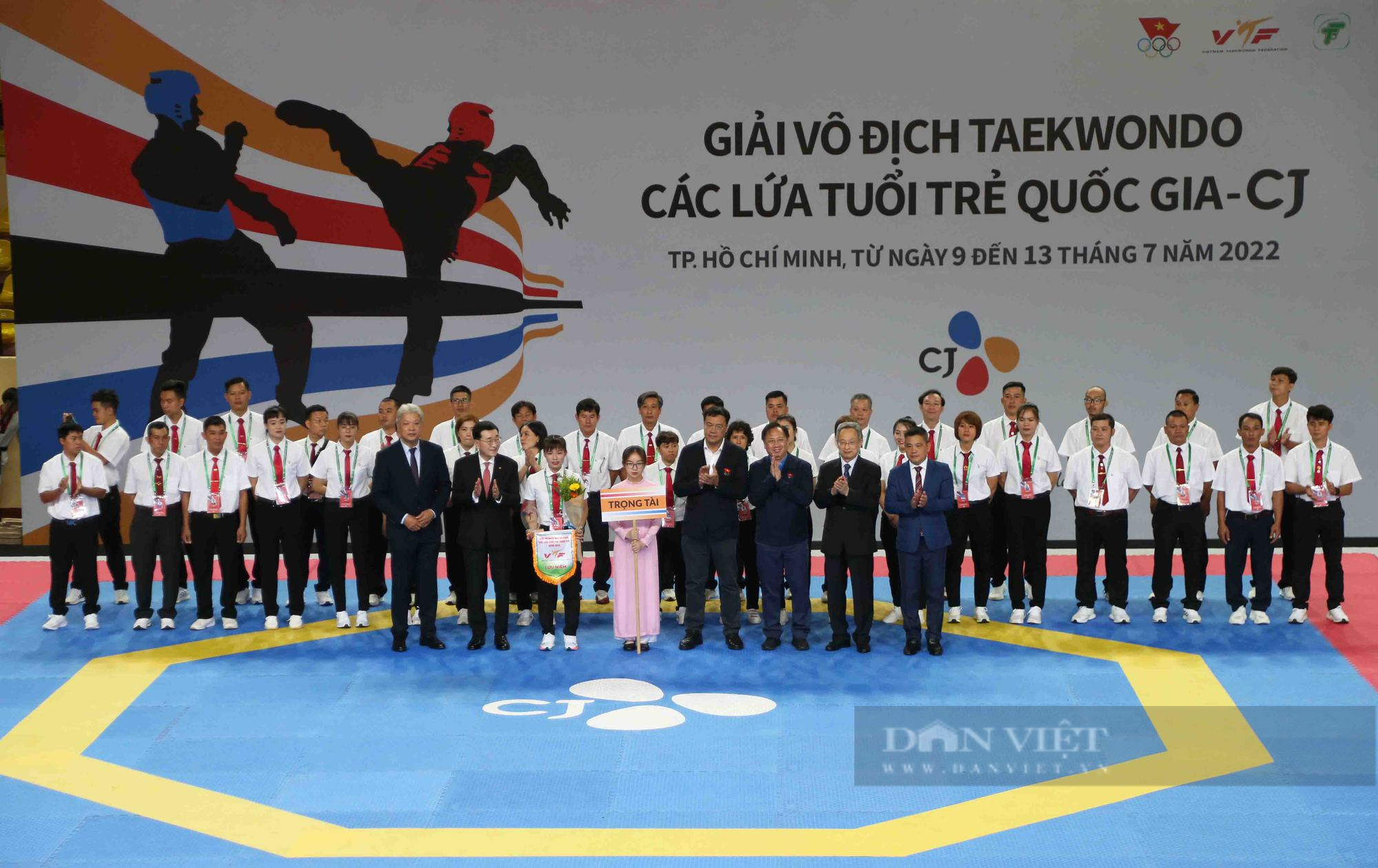 Châu Tuyết Vân khuấy động Giải Taekwondo các lứa tuổi trẻ toàn quốc 2022 - Ảnh 2.