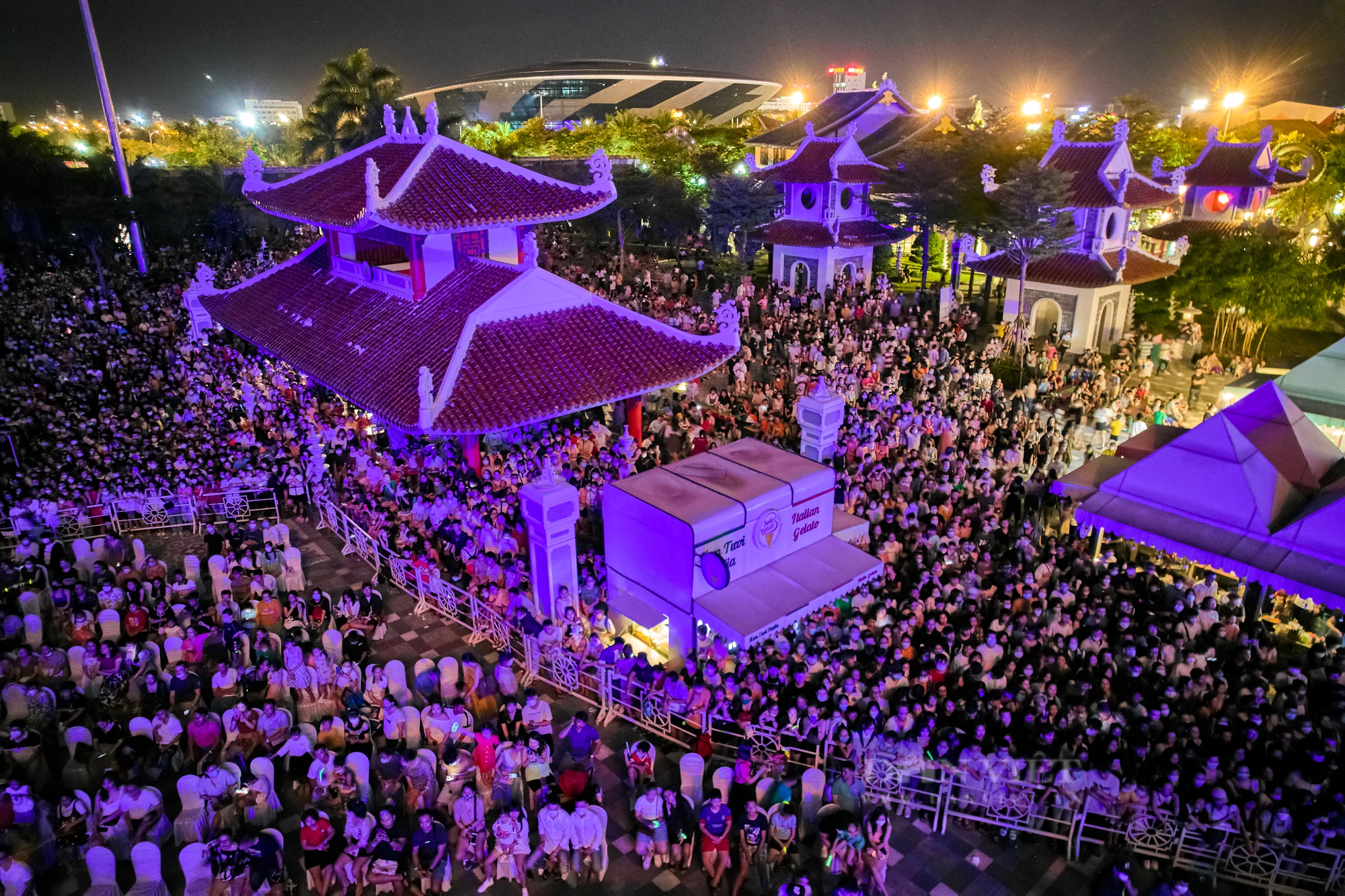 20 ngàn khán giả bùng nổ với đại nhạc hội quy mô lớn tại Đà Nẵng - Ảnh 2.