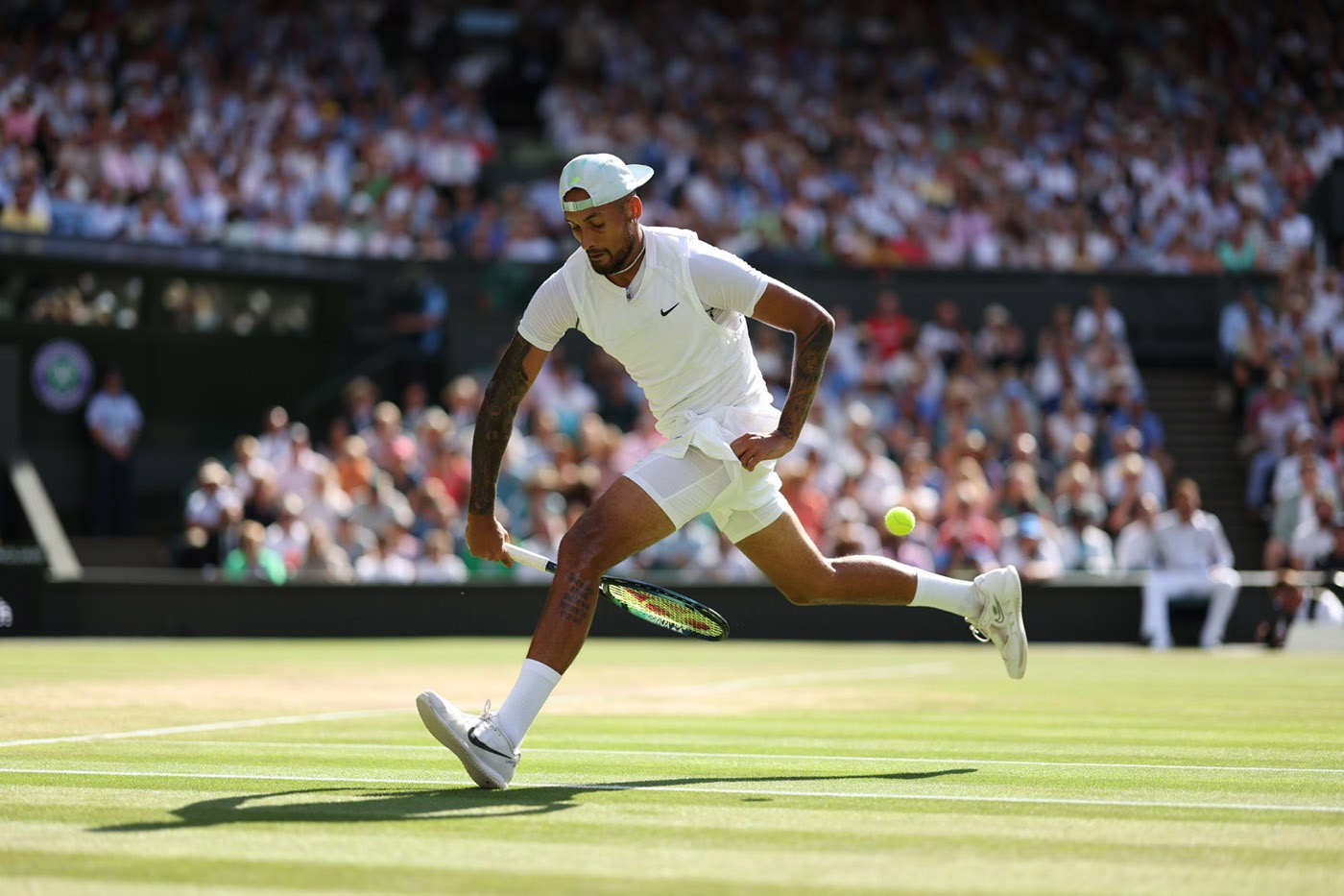 Wimbledon 2022: Hạ &quot;trai hư&quot; Kyrgios, Djokovic có Grand Slam thứ 21 - Ảnh 1.