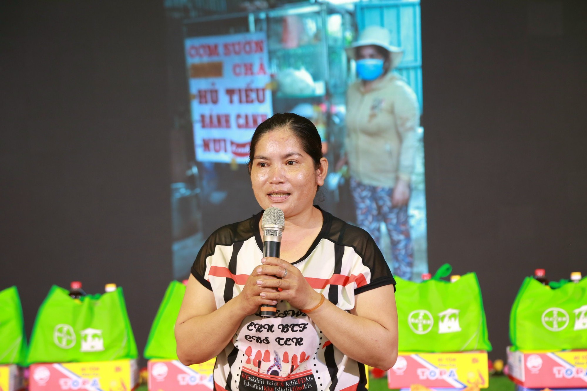 Bayer tiếp tục thực hiện giai đoạn hai dự án “Chung tay hỗ trợ Cộng đồng khó khăn tại Việt Nam” - Ảnh 1.