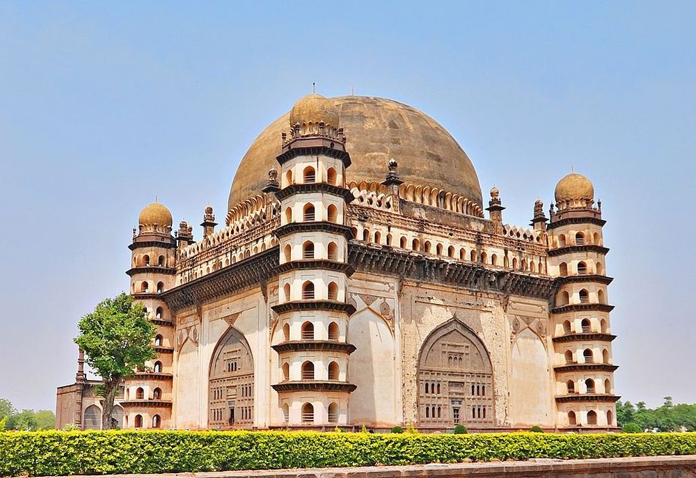 Lăng mộ cổ xưa, được ví như Taj Mahal ở Nam Ấn Độ - Ảnh 1.