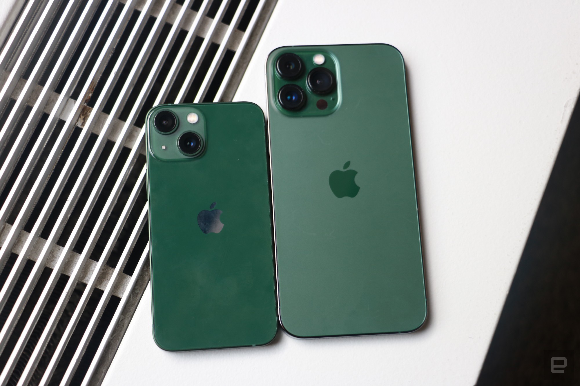 Apple bị cấm bán iPhone tại Colombia - Ảnh 1.