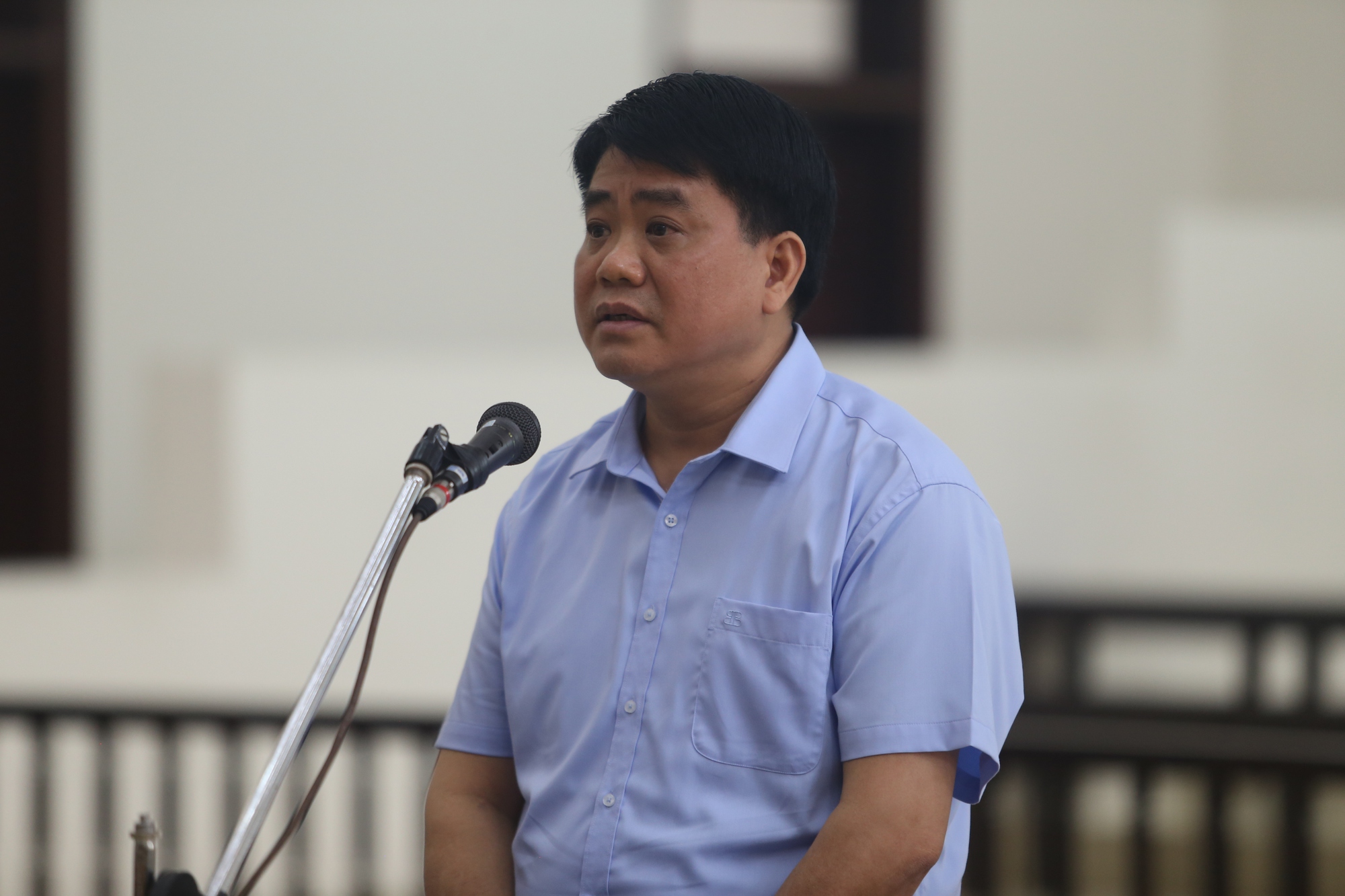 Xét xử ông Nguyễn Đức Chung: Nữ bị cáo nghĩ sắp có sổ hưu ai ngờ phải vào tù - Ảnh 3.