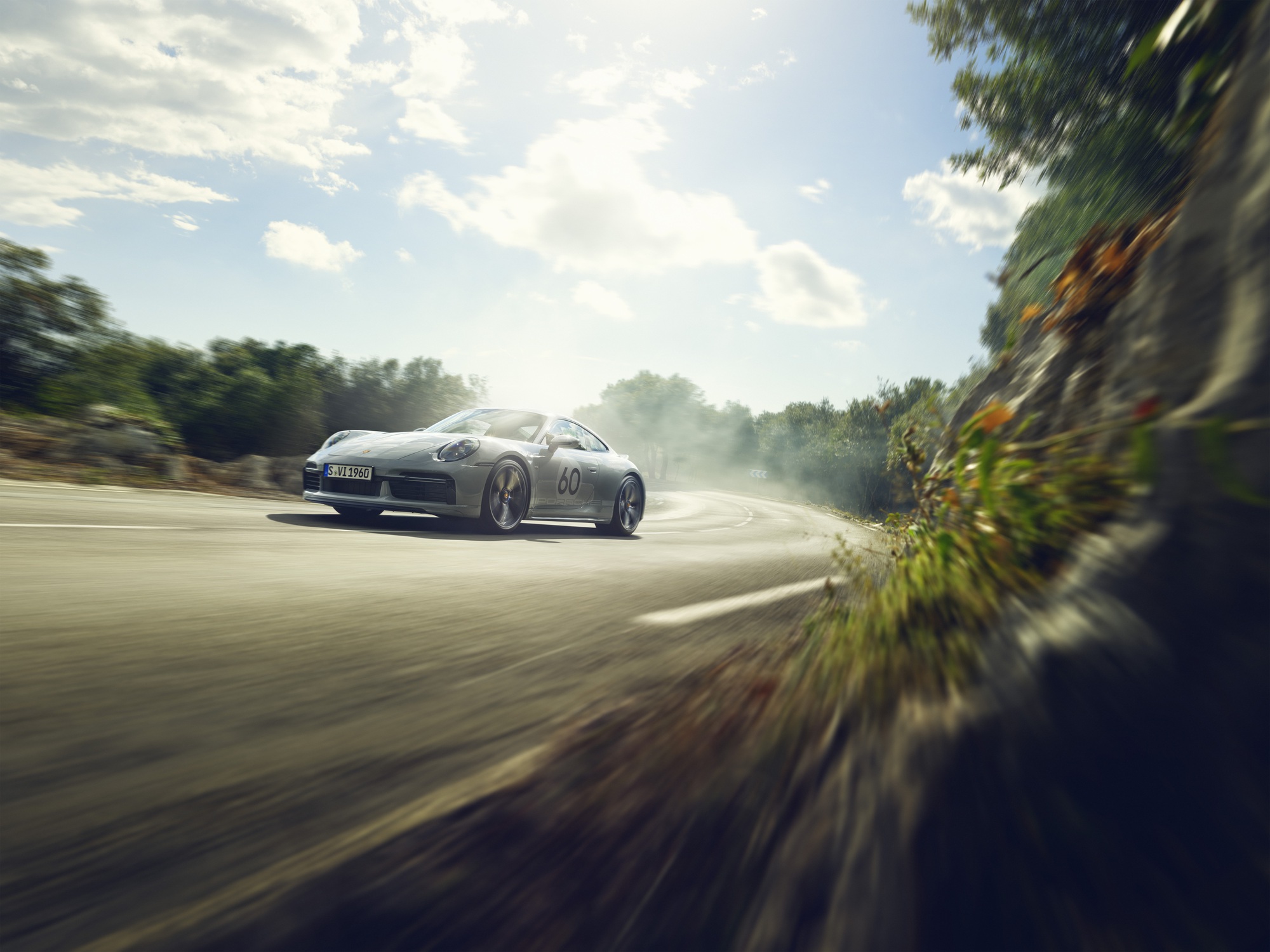 Porsche 911 số sàn, bản giới hạn giá gần 20 tỷ đồng sẽ về tay Cường &quot;Đô-la&quot; - Ảnh 9.