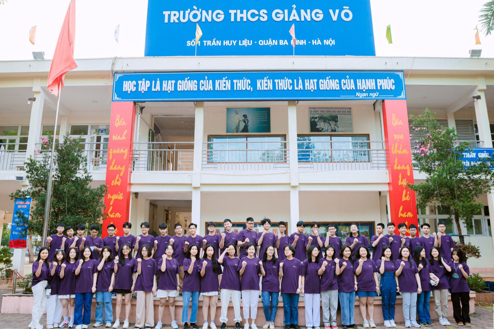 Lớp học &quot;khủng&quot; với 12 học sinh trúng nhiều nguyện vọng nhất thi vào 10 Hà Nội, tiết lộ từ cô giáo - Ảnh 4.
