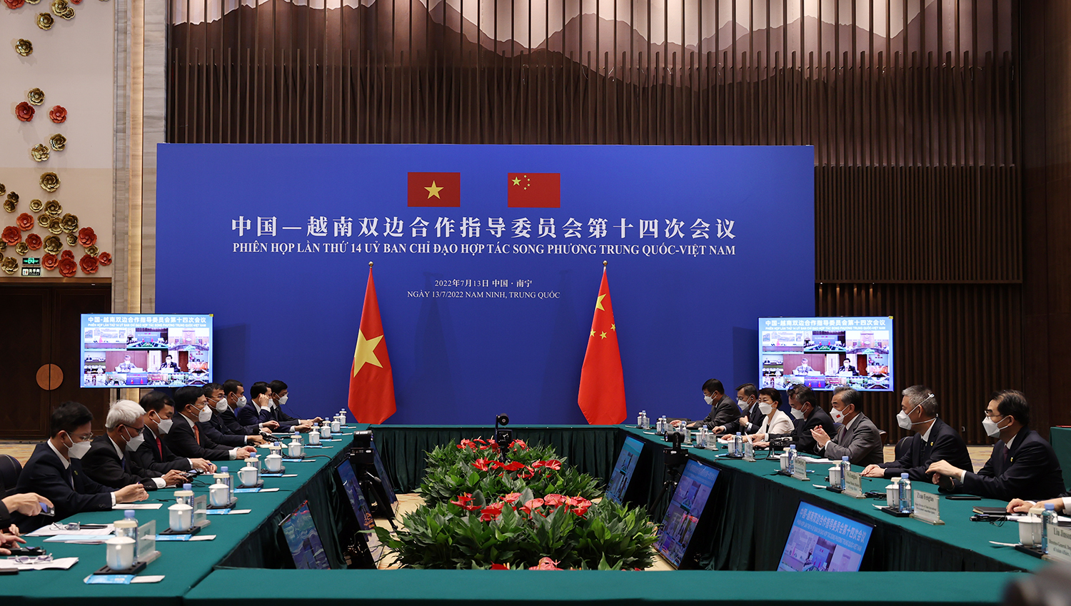 Việt Nam đề nghị Trung Quốc tạo điều kiện thông quan hàng hóa qua cửa khẩu - Ảnh 2.