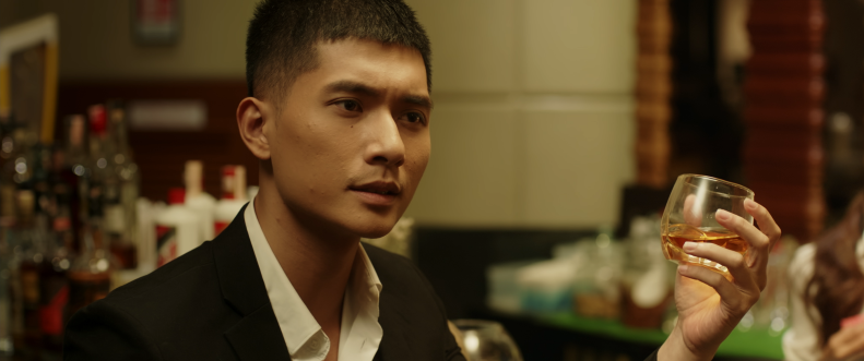 Người tình ca sĩ Lệ Quyên xuất hiện cùng dàn nam thần Việt - Thái trong phim điện ảnh - Ảnh 1.