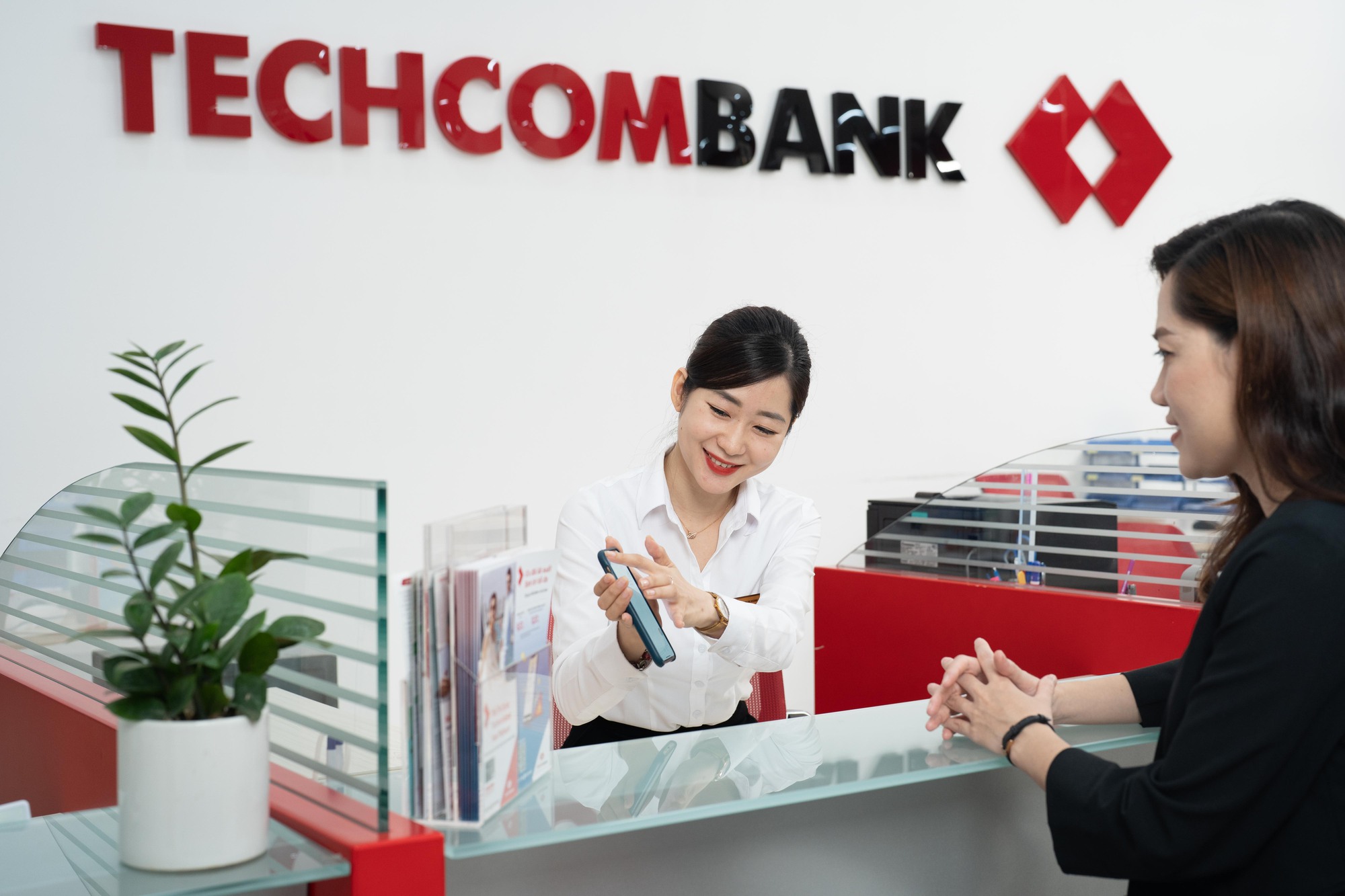 Tiên phong số hóa, Techcombank tiếp tục là ngân hàng giao dịch chính của nhiều doanh nghiệp - Ảnh 1.