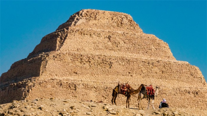Những điều ít biết về Kim tự tháp Ai Cập đầu tiên - Ảnh 1.