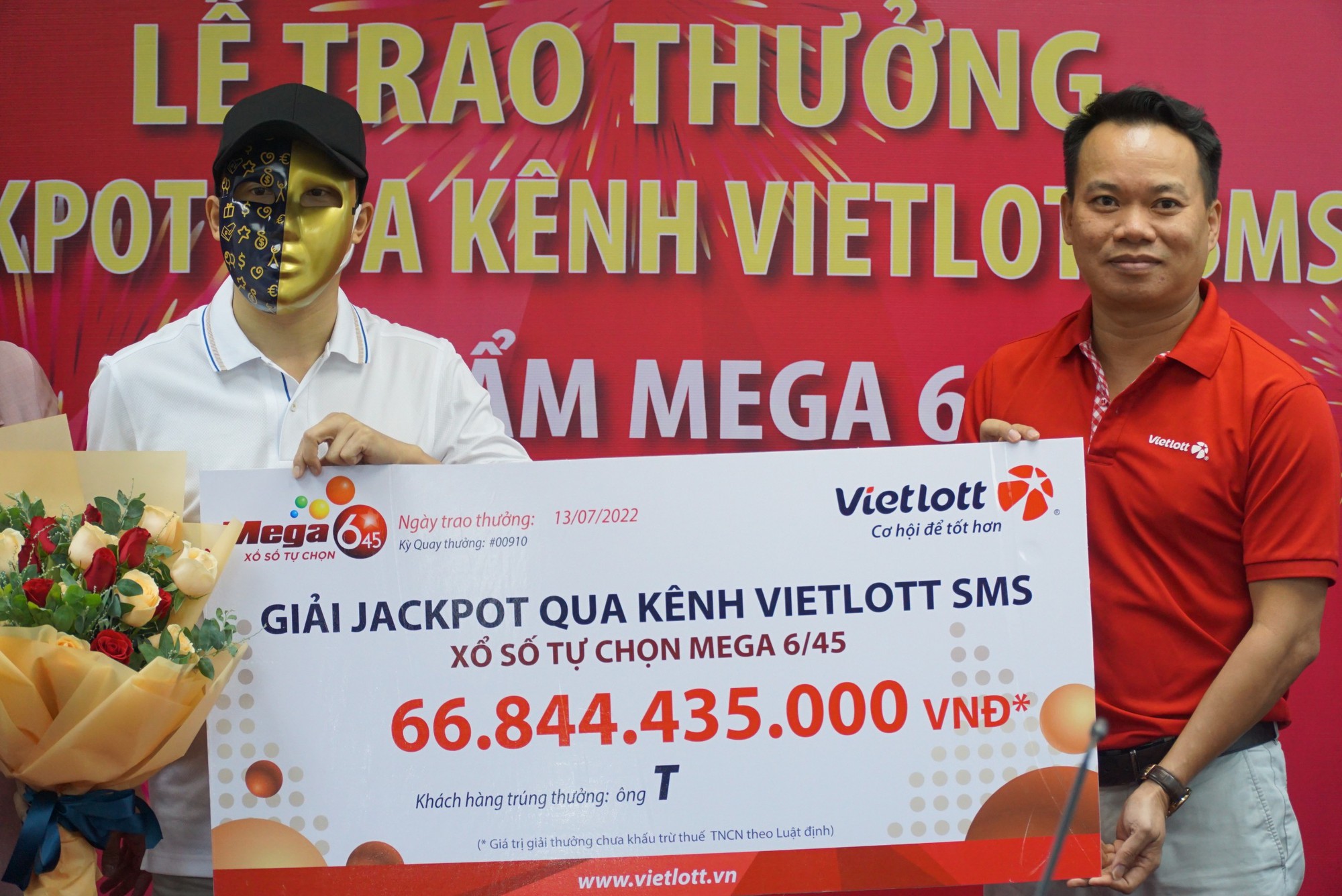 Nhân viên tỉnh Bình Định trúng giải Jackpot gần 67 tỷ đồng  - Ảnh 1.