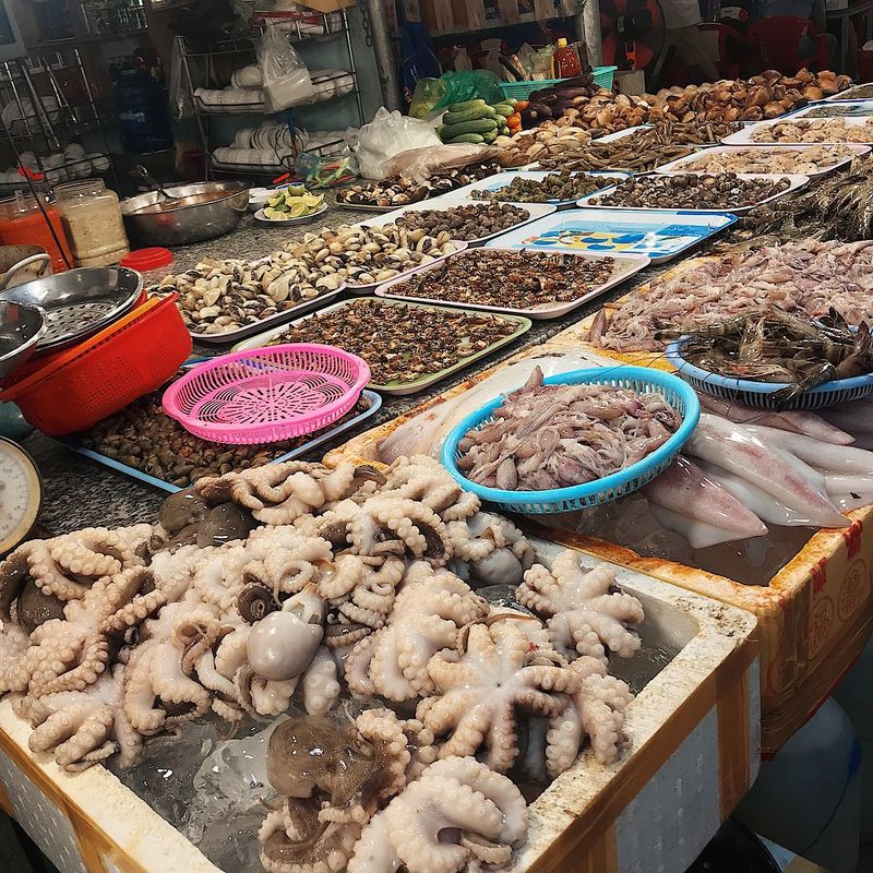 7 khu chợ nổi tiếng chưa đi chưa biết hết đặc sản ngon - sạch - lạ ở Đà Nẵng - Ảnh 5.