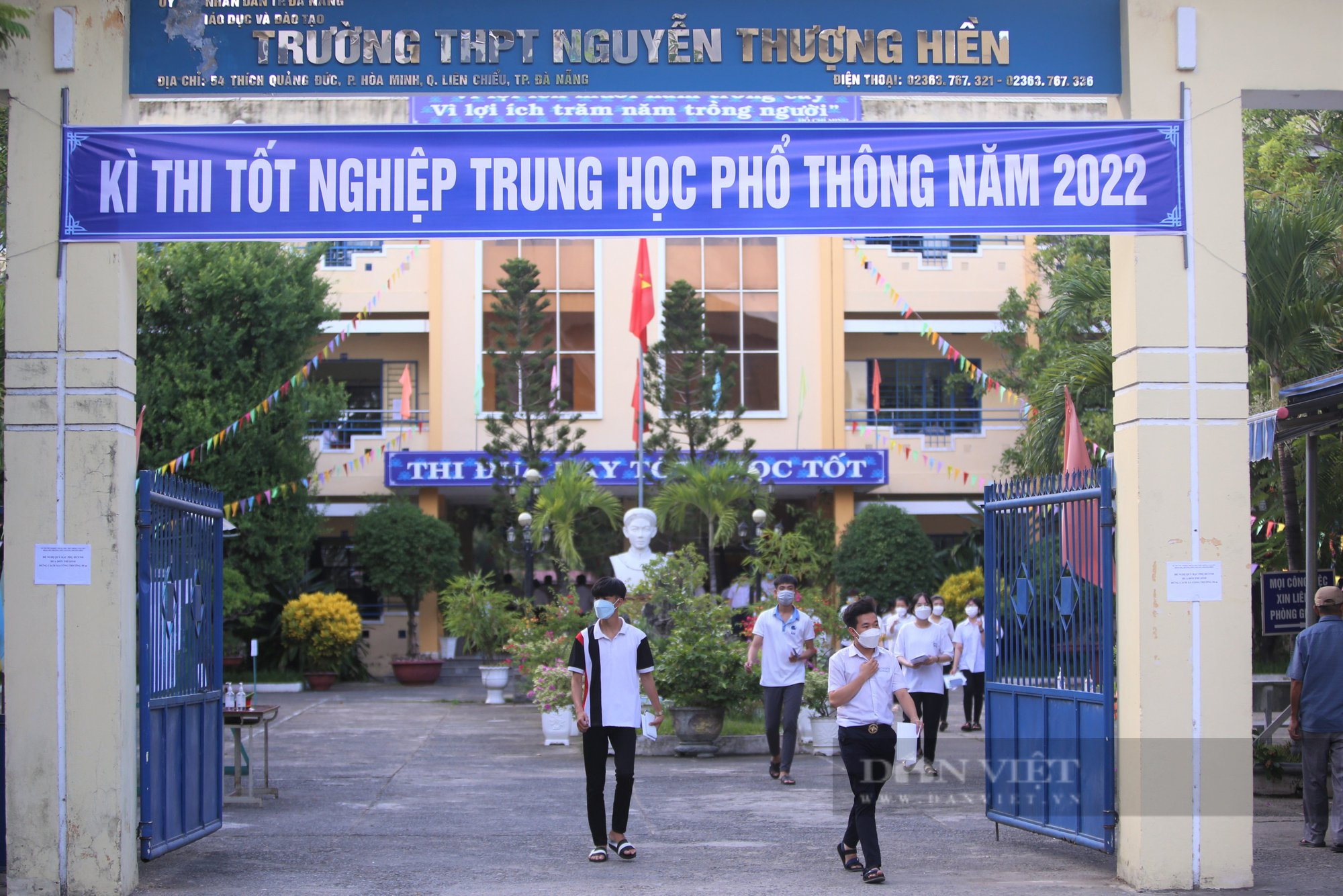 Đà Nẵng thông tin về trường hợp thí sinh dùng điện thoại chụp đề thi THPT 2022, đăng lên mạng nhờ giải hộ - Ảnh 1.