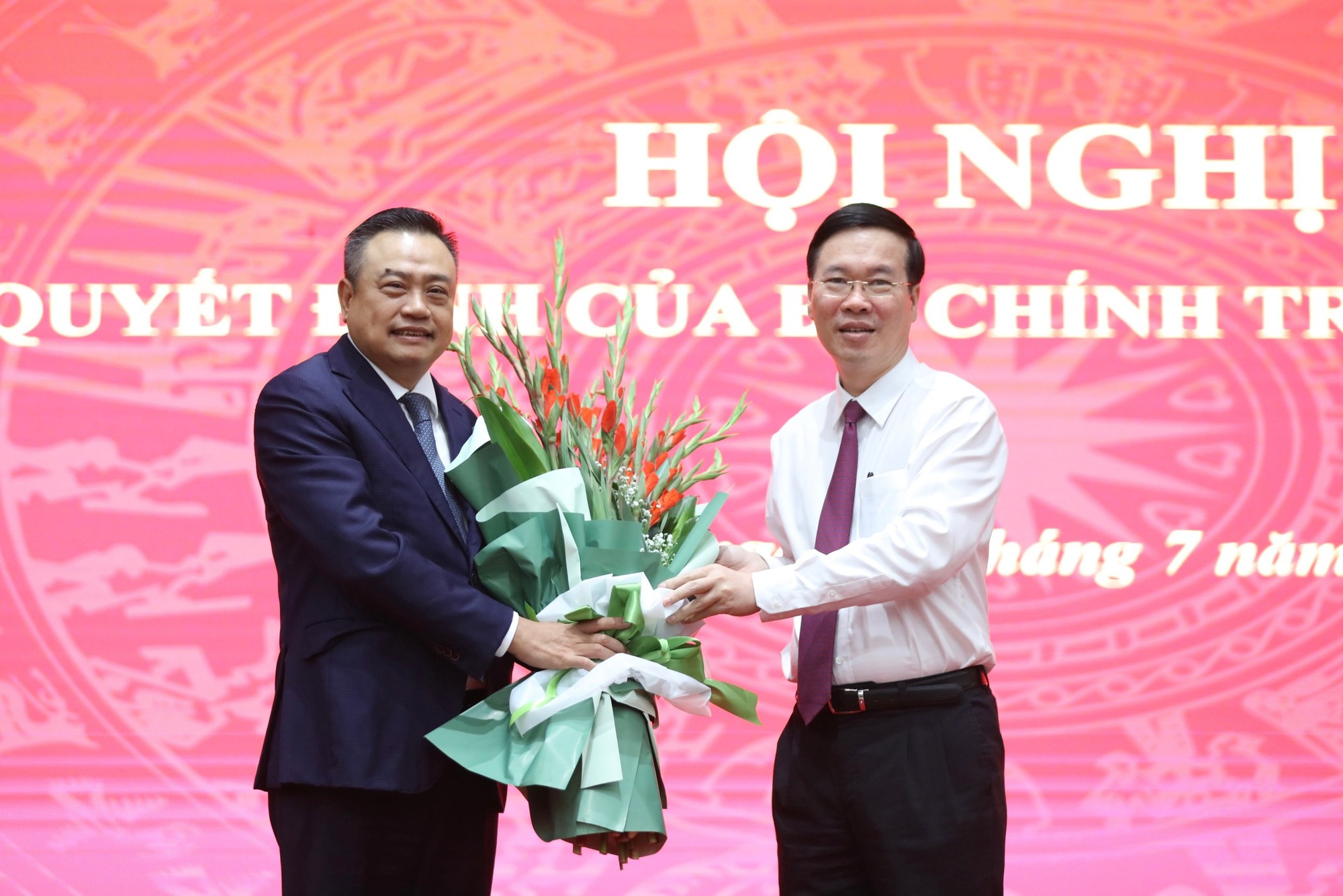 Ông Trần Sỹ Thanh làm Chủ tịch Hà Nội với số phiếu bầu 100% - Ảnh 1.