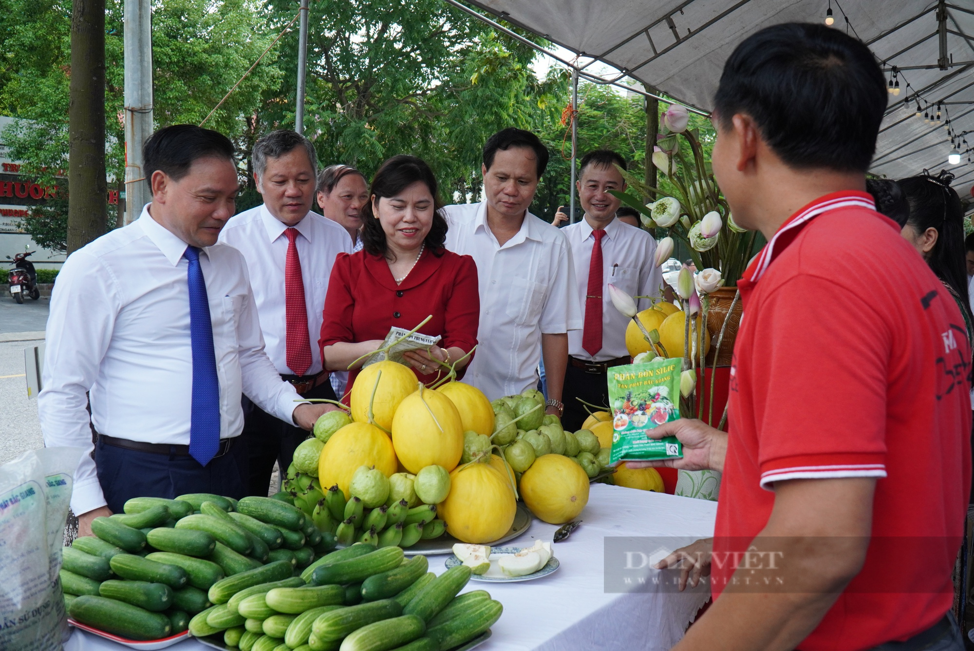 Trung tâm Dạy nghề và hỗ trợ nông dân tỉnh Bắc Ninh: “Bà đỡ” gây dựng chuỗi liên kết sản xuất, tiêu thụ nông sản - Ảnh 2.