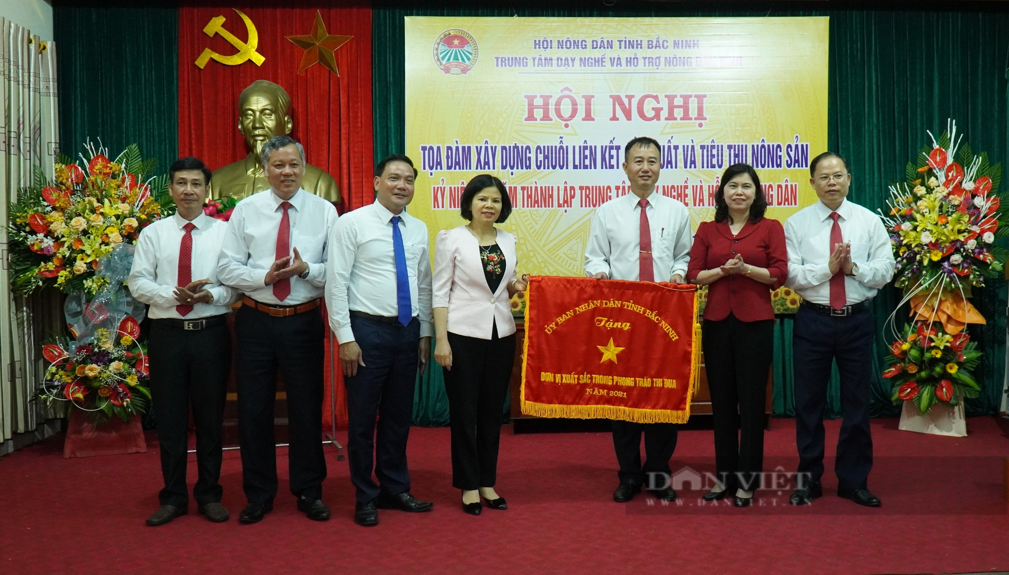 Trung tâm Dạy nghề và hỗ trợ nông dân tỉnh Bắc Ninh: “Bà đỡ” gây dựng chuỗi liên kết sản xuất, tiêu thụ nông sản - Ảnh 5.