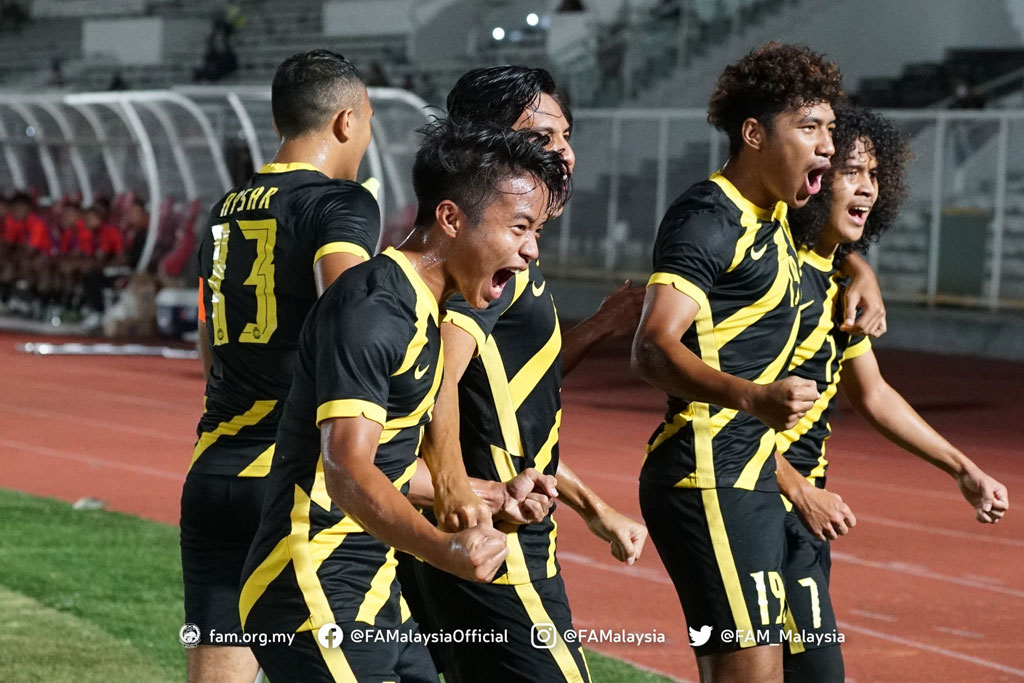 Hạ U19 Lào 2-0, U19 Malaysia vô địch giải U19 Đông Nam Á 2022 - Ảnh 1.