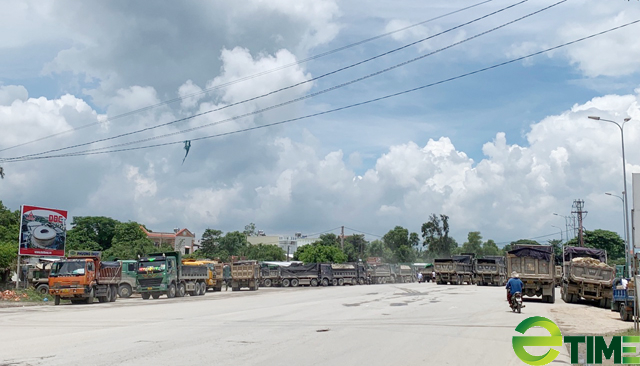 Quảng Ngãi: Đặt trạm cân khu vực dự án thép tỷ đô “trảm” xe quá tải phá đường, hành dân  - Ảnh 5.