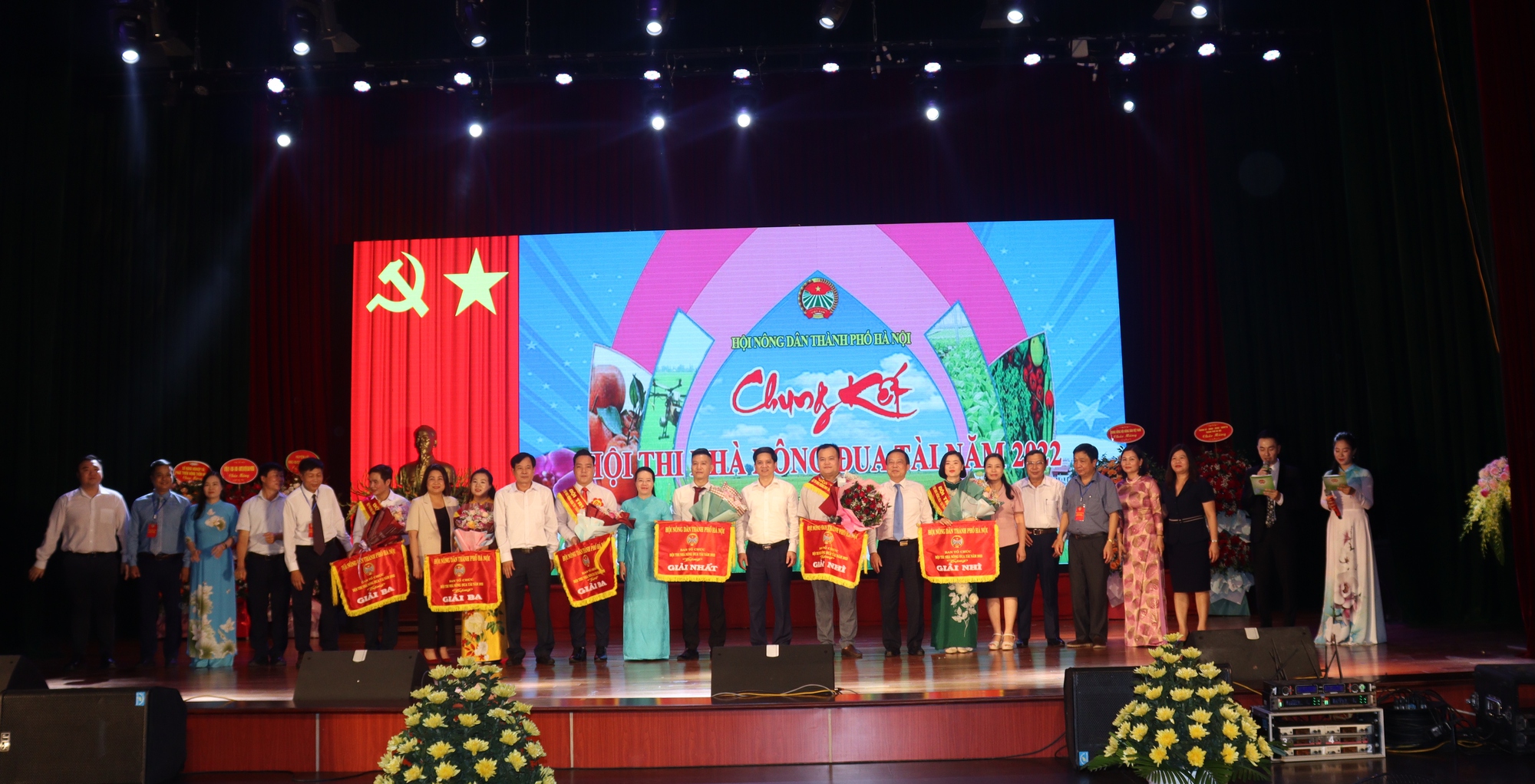 Chung kết Hội thi Nhà nông đua tài Hà Nội năm 2022, Hội Nông dân thị xã Sơn Tây đạt giải Nhất - Ảnh 4.