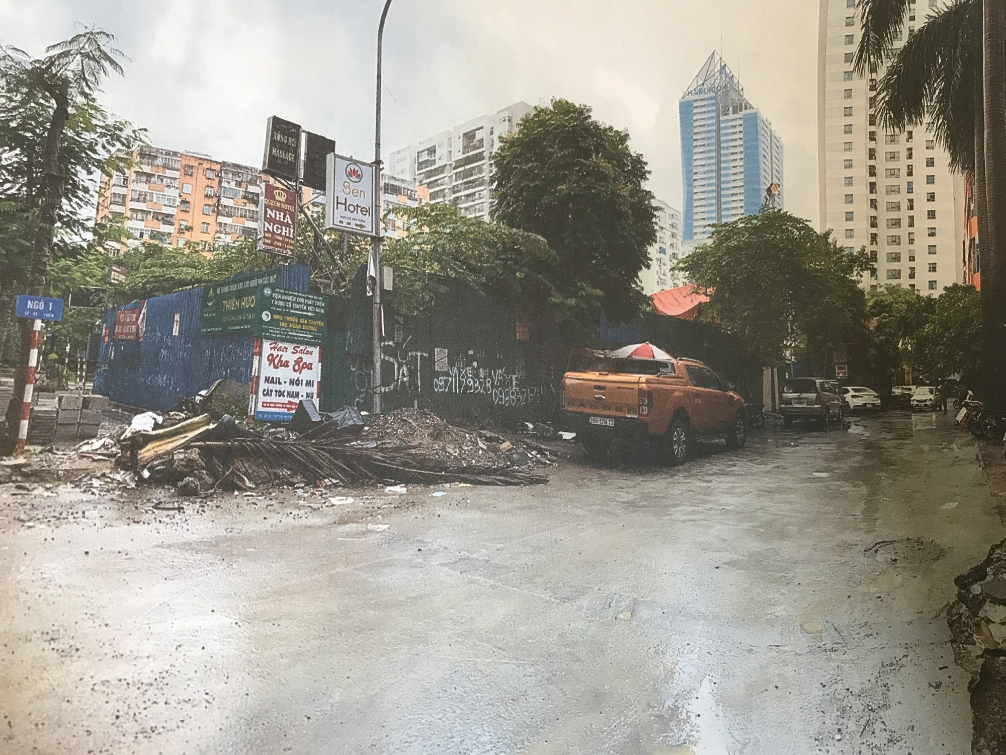 Con đường trước đây khi chưa bị dự án sai quy hoạch đường Lê Văn Lương rào chắn (Ảnh: NDCC)
