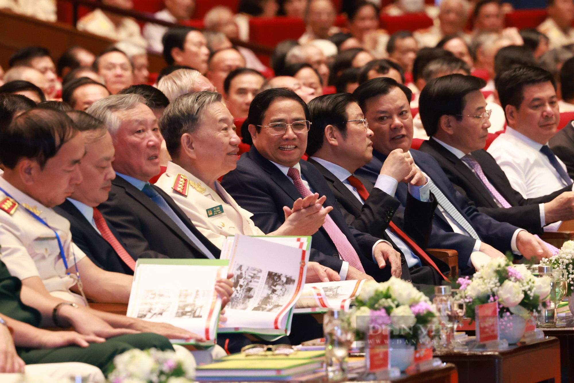 Thủ tướng Phạm Minh Chính dự lễ kỷ niệm 60 năm Ngày Truyền thống lực lượng Cảnh sát nhân dân - Ảnh 1.