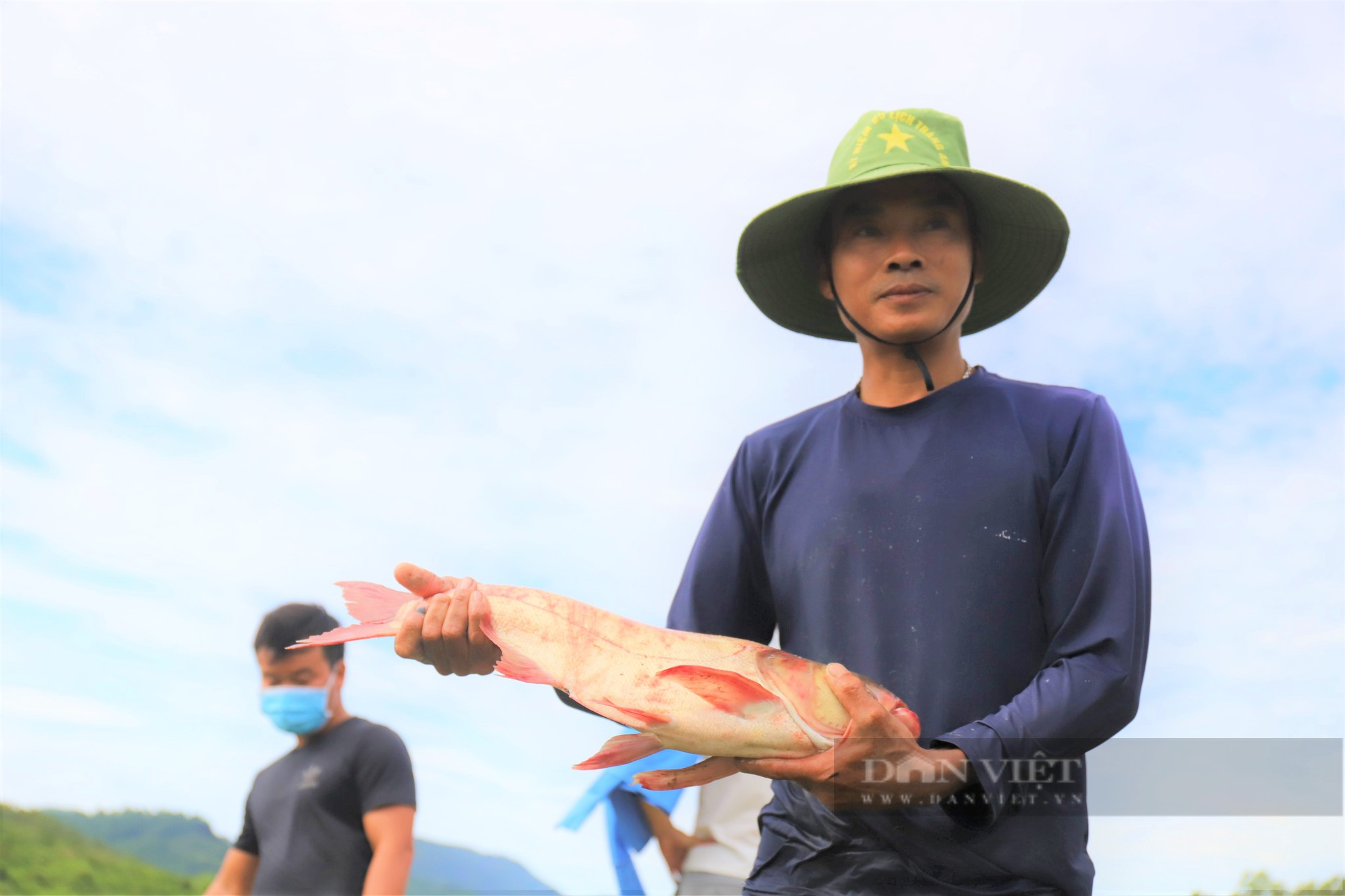 Lễ hội bắt cá Vực Rào tồn tại trên 300 năm ở Hà Tĩnh bắt nguồn từ đâu? - Ảnh 10.