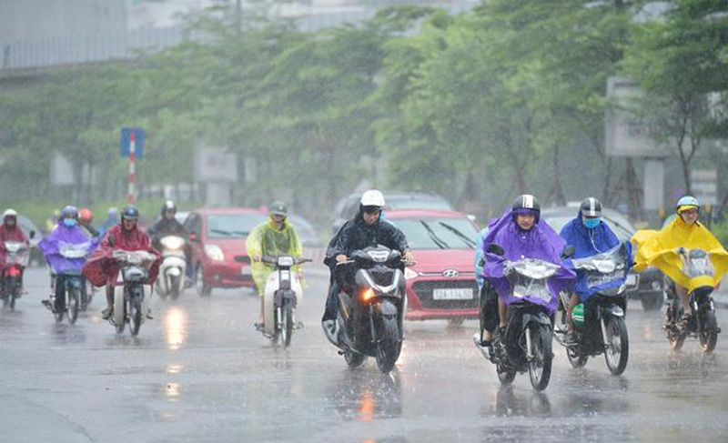 Ngày mai 20/7, miền Bắc kết thúc đợt nắng nóng, nhiệt độ giảm dần, xuất hiện mưa rào và dông - Ảnh 1.