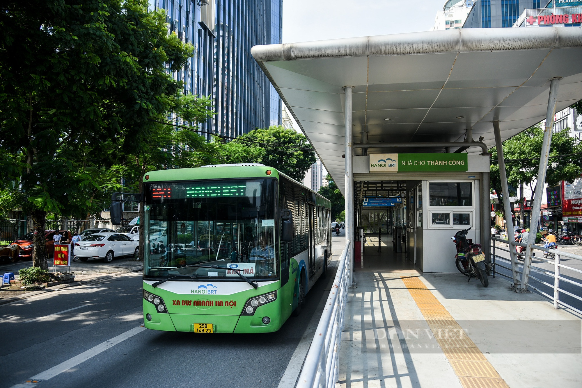 Hiện trạng sau 6 năm hoạt động của xe buýt BRT: Vắng khách và bị lấn làn riêng - Ảnh 3.