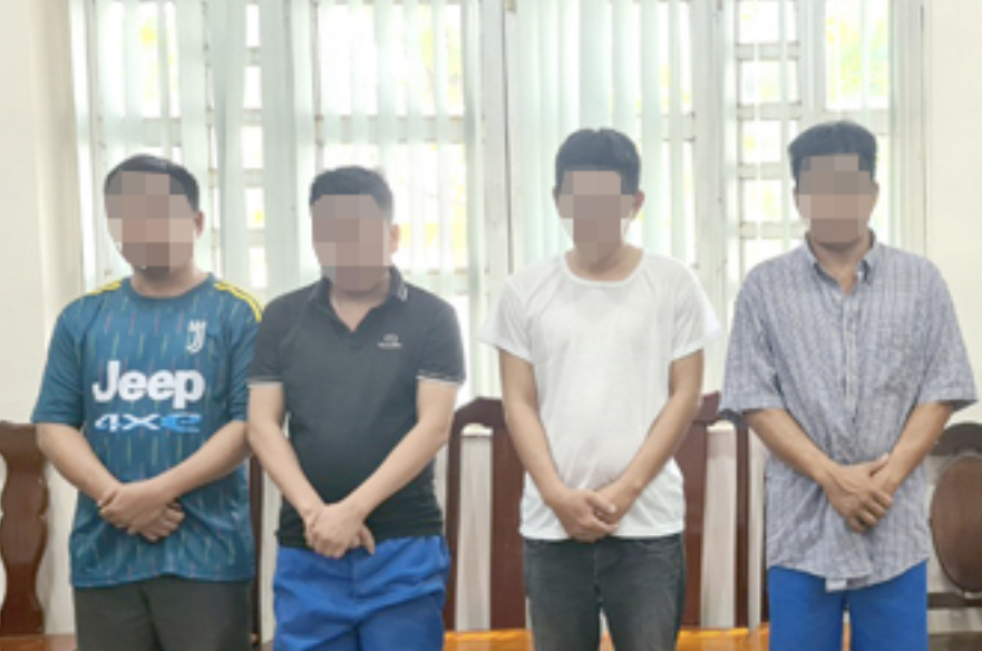 Đồng Nai: Tóm gọn băng nhóm chuyên lừa đưa người sang Campuchia trái phép - Ảnh 1.