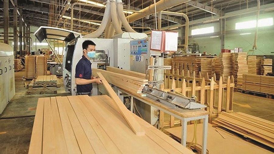 Việt Nam vươn lên thứ 8 về cung cấp đồ nội thất bằng gỗ cho EU - Ảnh 1.