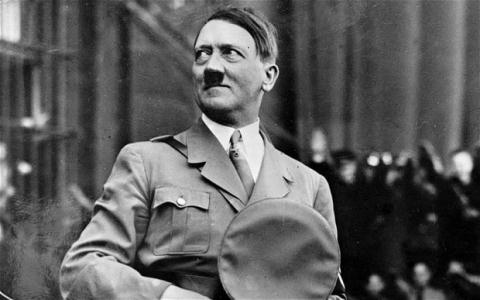 Giật mình những căn bệnh &quot;khó nói&quot; đeo bám trùm phát xít Hitler - Ảnh 9.