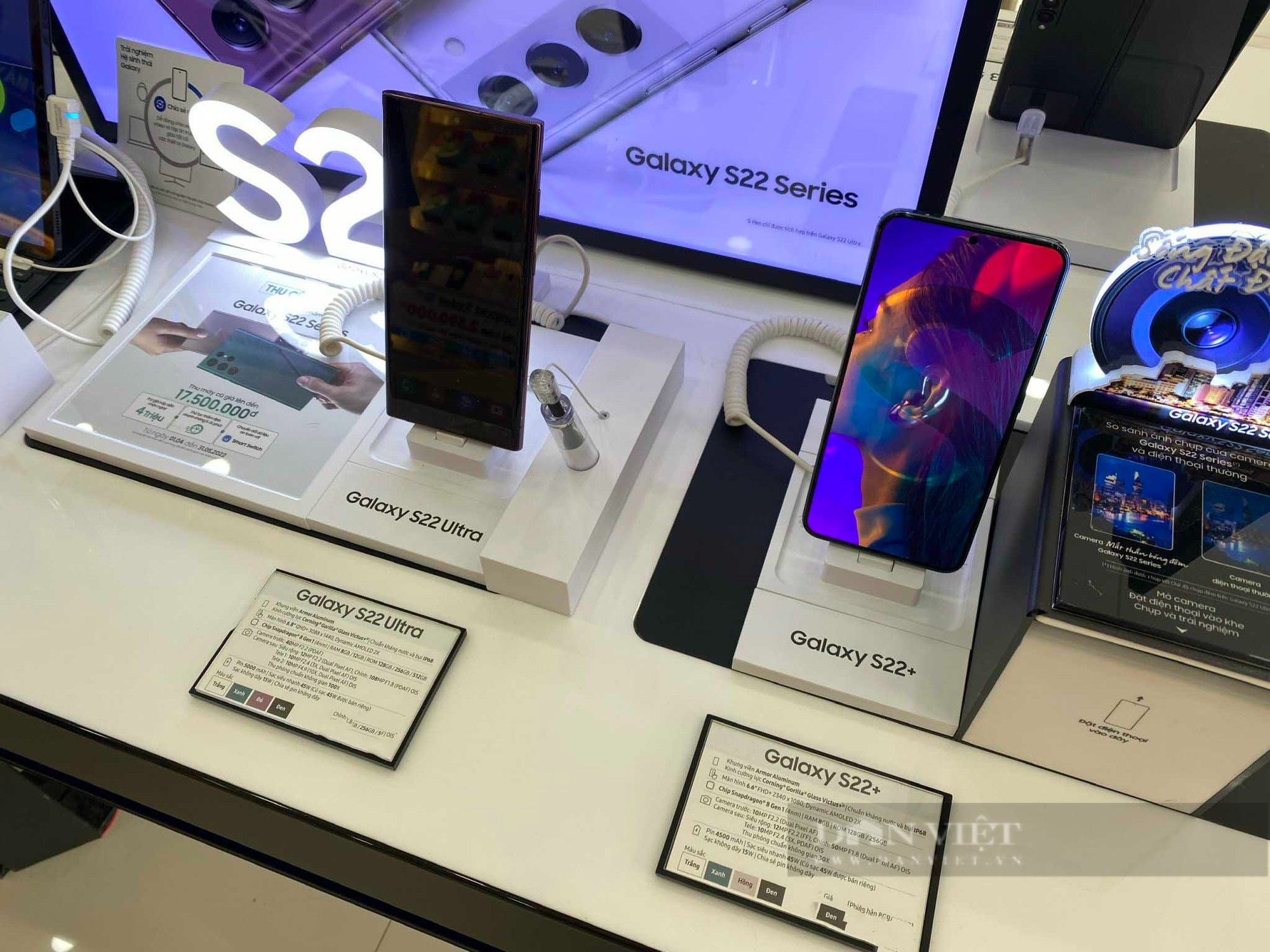 Samsung S22 giảm giá sâu gần nửa năm bán ở Việt Nam - Ảnh 1.