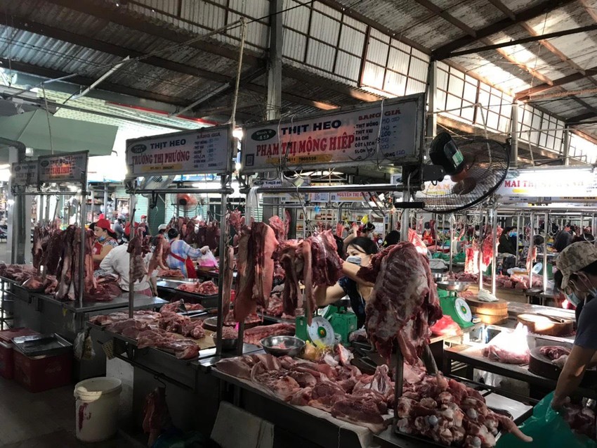 Phó Thủ tướng yêu cầu chống đầu cơ, nâng giá thịt heo bất hợp lý - Ảnh 1. Phó Thủ tướng yêu cầu chống đầu cơ, nâng giá thịt heo bất hợp lý - Ảnh 1.