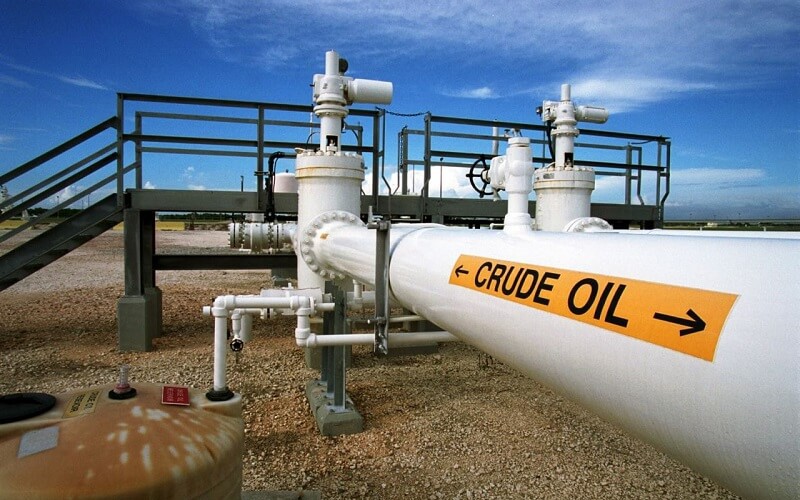 Giá xăng dầu hôm nay 23/7: Dầu thô lao dốc sau động thái "nóng" với dầu Nga