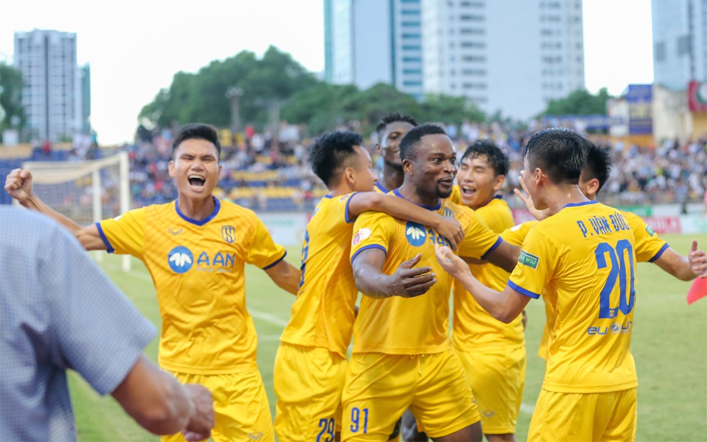 Kết quả vòng 9 V.League 2022: SLNA đại thắng, Bình Định “ngã ngựa”
