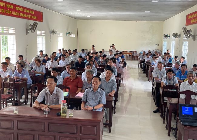 Hội Nông dân Việt Nam tập huấn cho nông dân, ngư dân TT-Huế về bảo vệ môi trường biển  - Ảnh 2.
