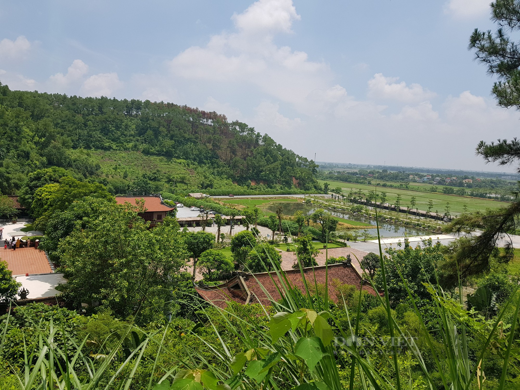 Đẹp quên lối về ở Địa Tạng Phi Lai - ngôi cổ tự với nét đẹp yên bình tại Hà Nam - Ảnh 4.