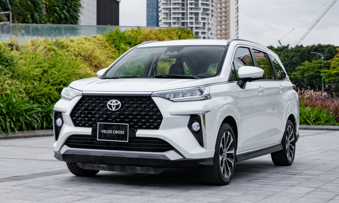 Toyota Veloz Cross đồng loạt bị khách hàng quay lưng đòi “hủy cọc” - Ảnh 1.