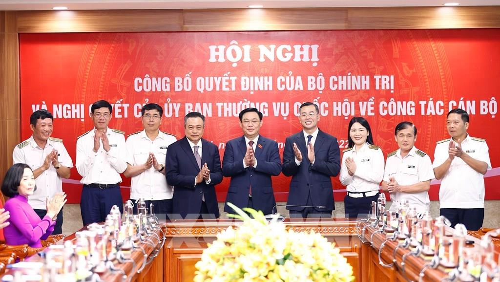 Chủ tịch Quốc hội Vương Đình Huệ trao quyết định nhân sự lãnh đạo Kiểm toán Nhà nước - Ảnh 5.