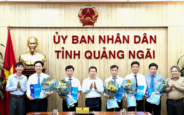 Quảng Ngãi: Luân chuyển, điều động và bổ nhiệm hàng loạt lãnh đạo cấp, ngành tỉnh, huyện 