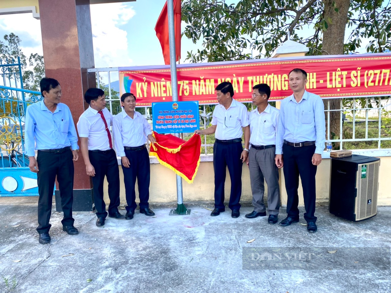 Quảng Nam: Hội Nông dân thắp sáng nơi ghi công các anh hùng liệt sĩ - Ảnh 1.