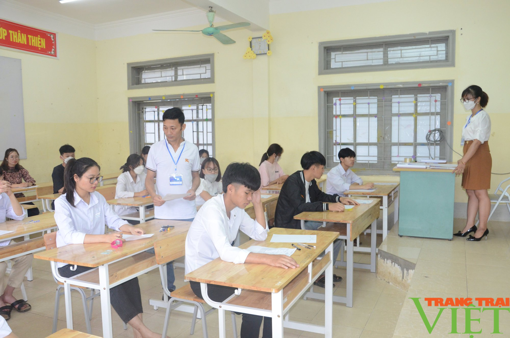 Tỷ lệ đỗ tốt nghiệp THPT tỉnh Lai Châu đạt 99,08% - Ảnh 1.