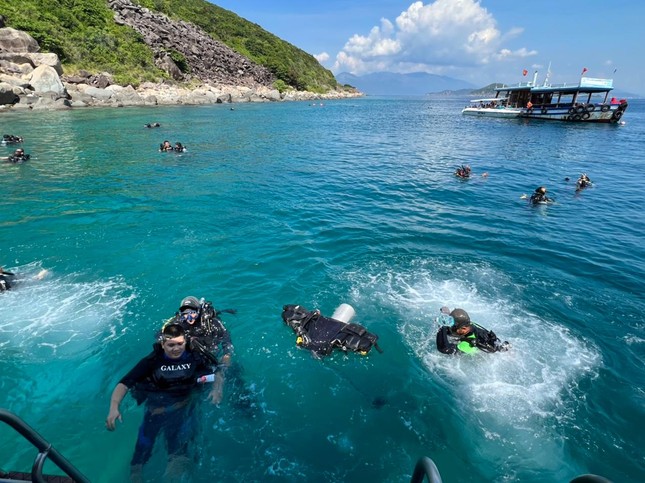 Nha Trang đề xuất lắp camera giám sát, bảo vệ san hô ở khu bảo tồn Hòn Mun - Ảnh 2.