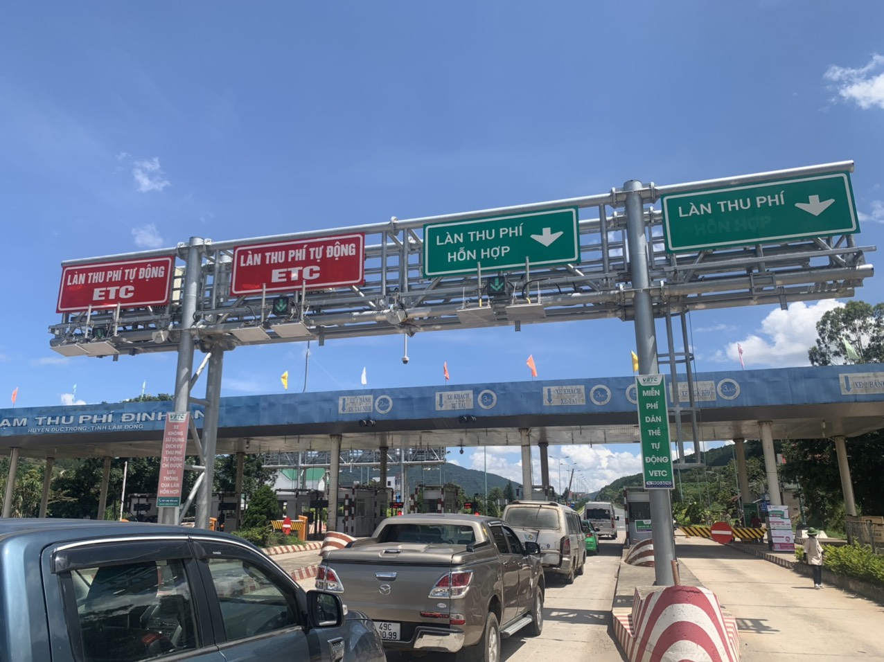 Lâm Đồng: Thu phí không dừng tất cả các làn xe tại Trạm BOT Định An từ ngày 1/8 - Ảnh 1.