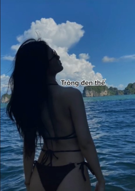 Bạn gái Nhâm Mạnh Dũng khoe thân hình quyến rũ, nóng bỏng trên bãi biển - Ảnh 3.