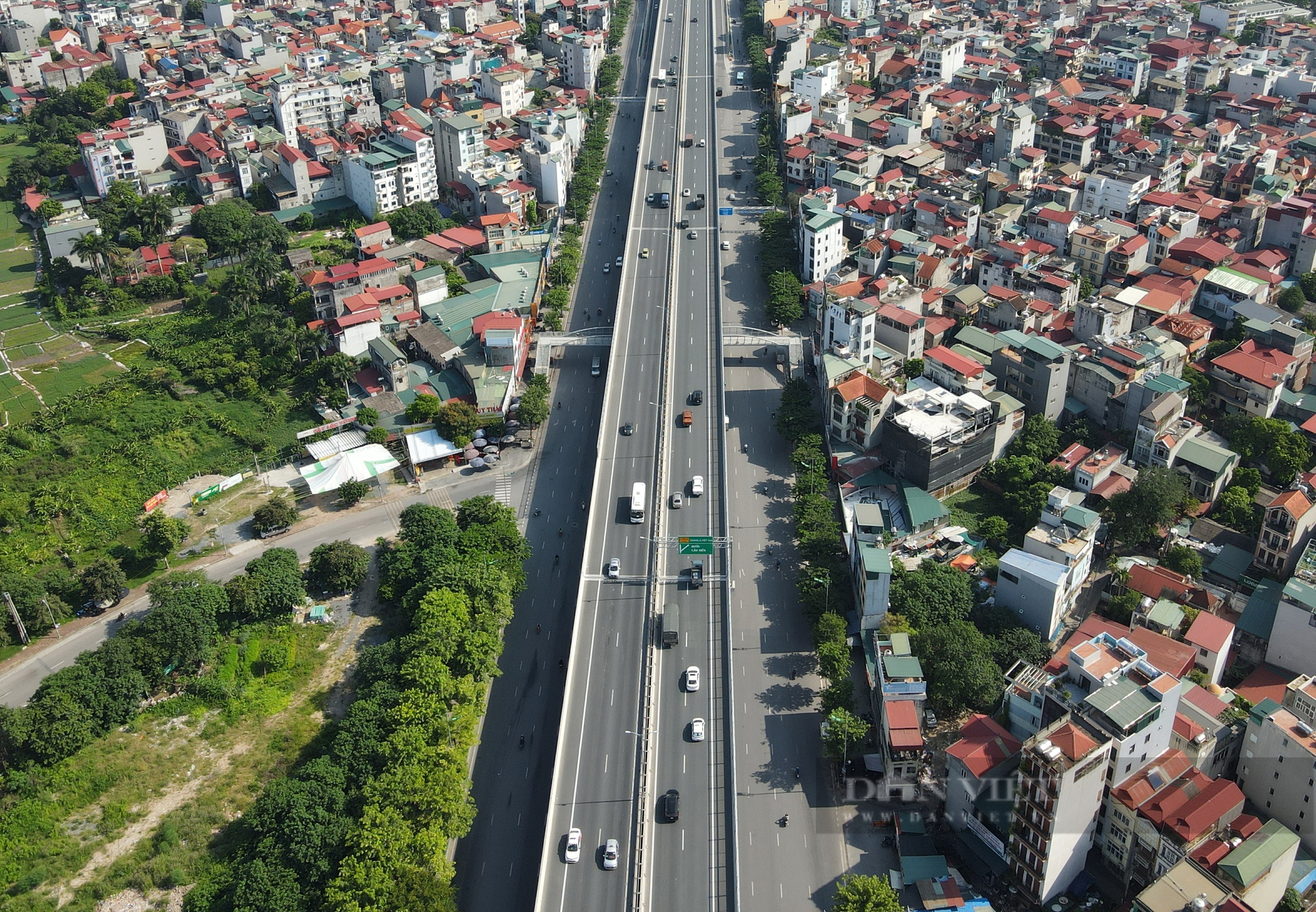 Hà Nội: Xuất hiện tuyến đường rợp bóng mát trong những ngày nắng nóng đỉnh điểm - Ảnh 7.