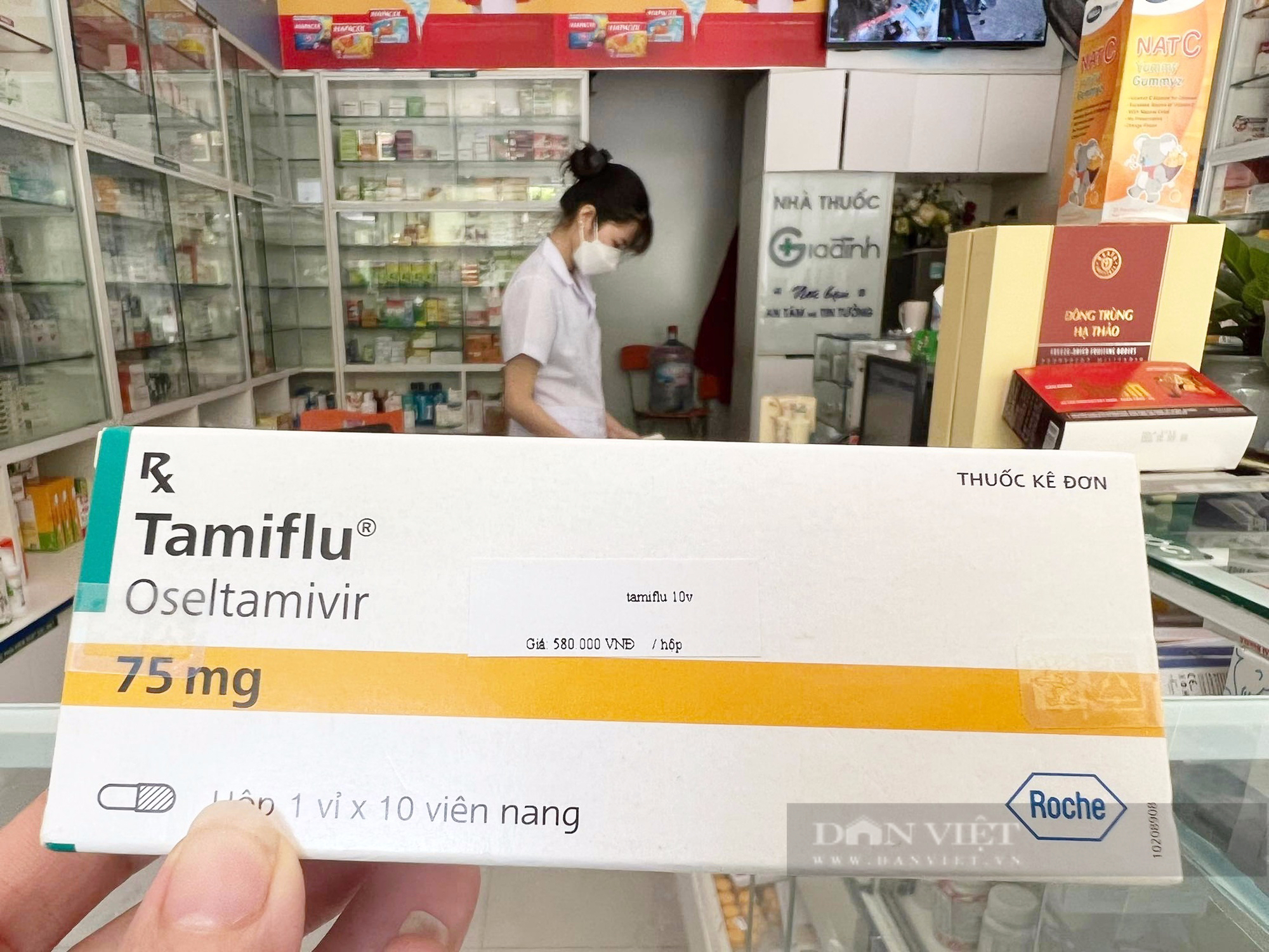 Thuốc Tamiflu tại Hà Nội loạn giá do cúm A tăng bất thường, bác sĩ cảnh báo gì? - Ảnh 2.