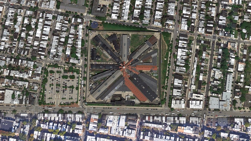 Cấu trúc đặc biệt của nhà tù khét tiếng ở Mỹ - Ảnh 3.