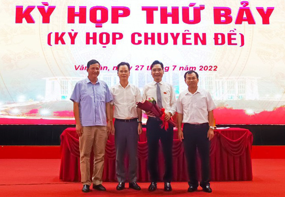Lào Cai: Văn Bàn có tân Chủ tịch HĐND và tân Chủ tịch UBND huyện - Ảnh 1.
